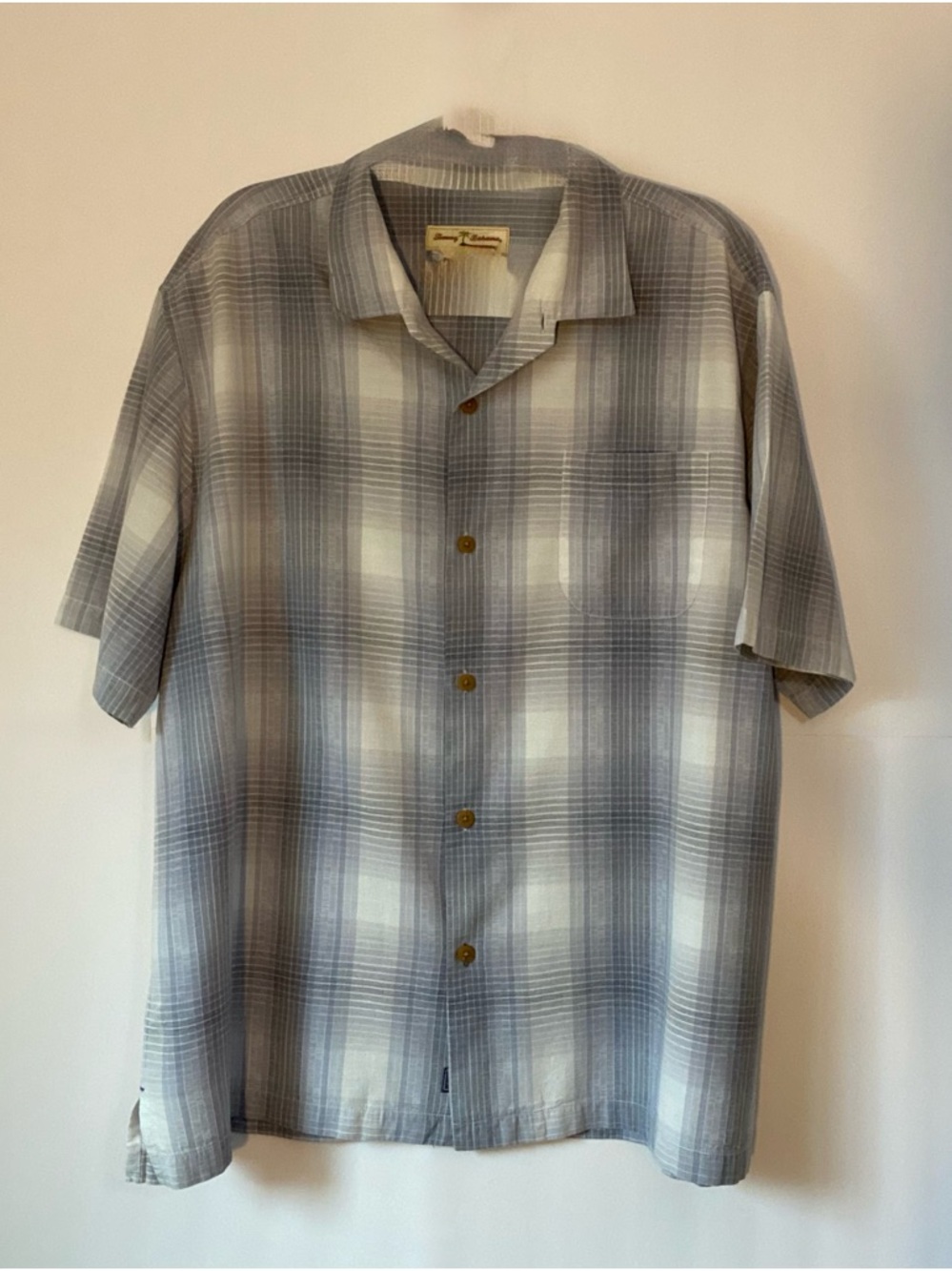 Tommy Bahama Original Fit Gray and Cream Plaid Short-Sleeve Button-Down Size XXL